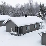 Apartmán Kurrentupa - 50m To Pyhaejaervi & Private Sauna